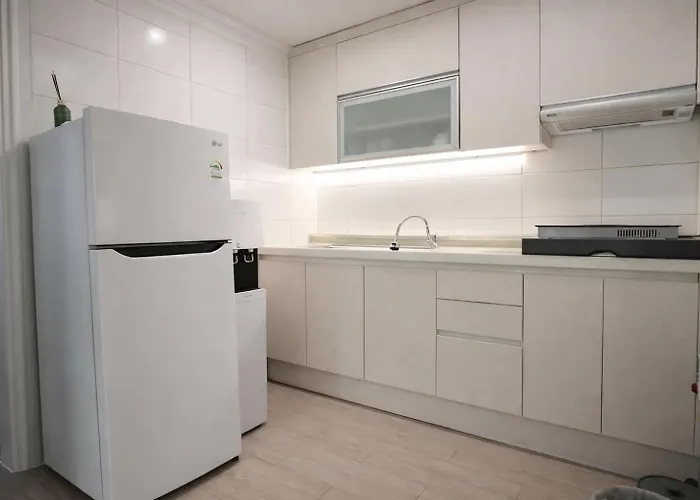 Airport Rail Dmc House Hongdae & Easy Access#501 * Seoel
